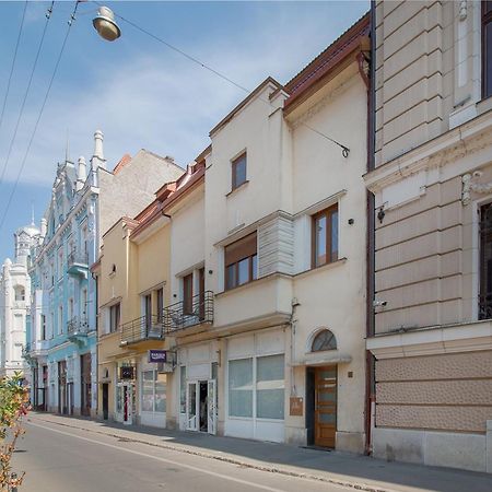 Oasis Rooms Oradea Εξωτερικό φωτογραφία