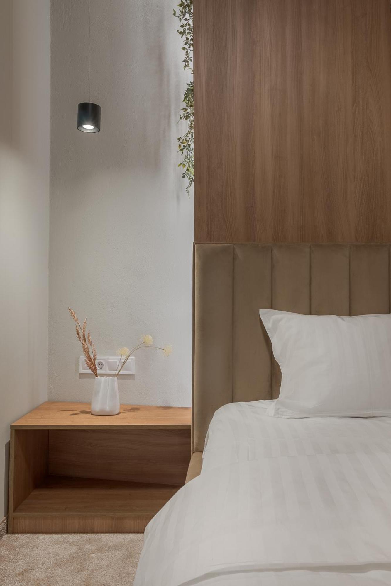Oasis Rooms Oradea Εξωτερικό φωτογραφία